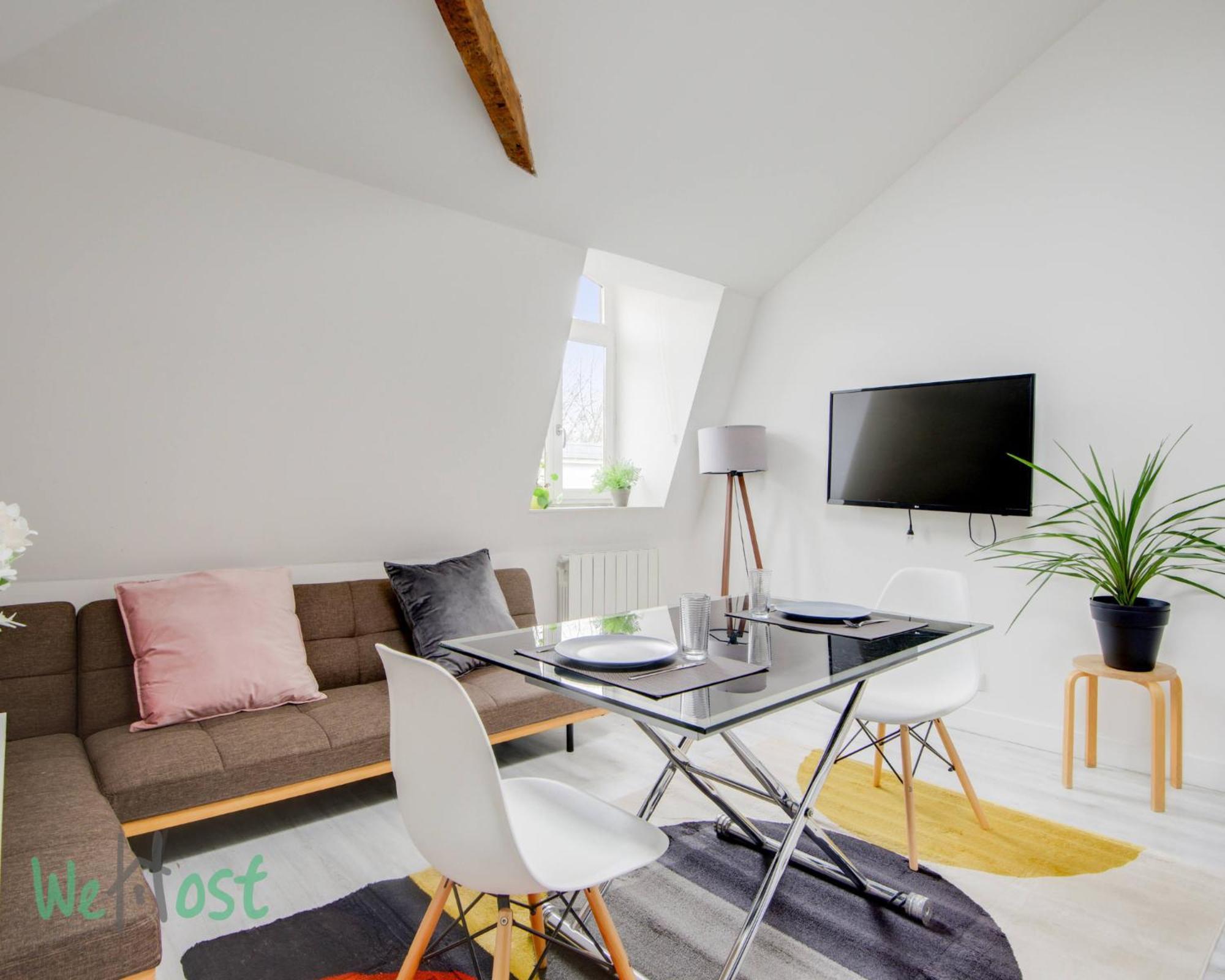 Jasmine-close To Station,grd Palais,zénith&center Appartement