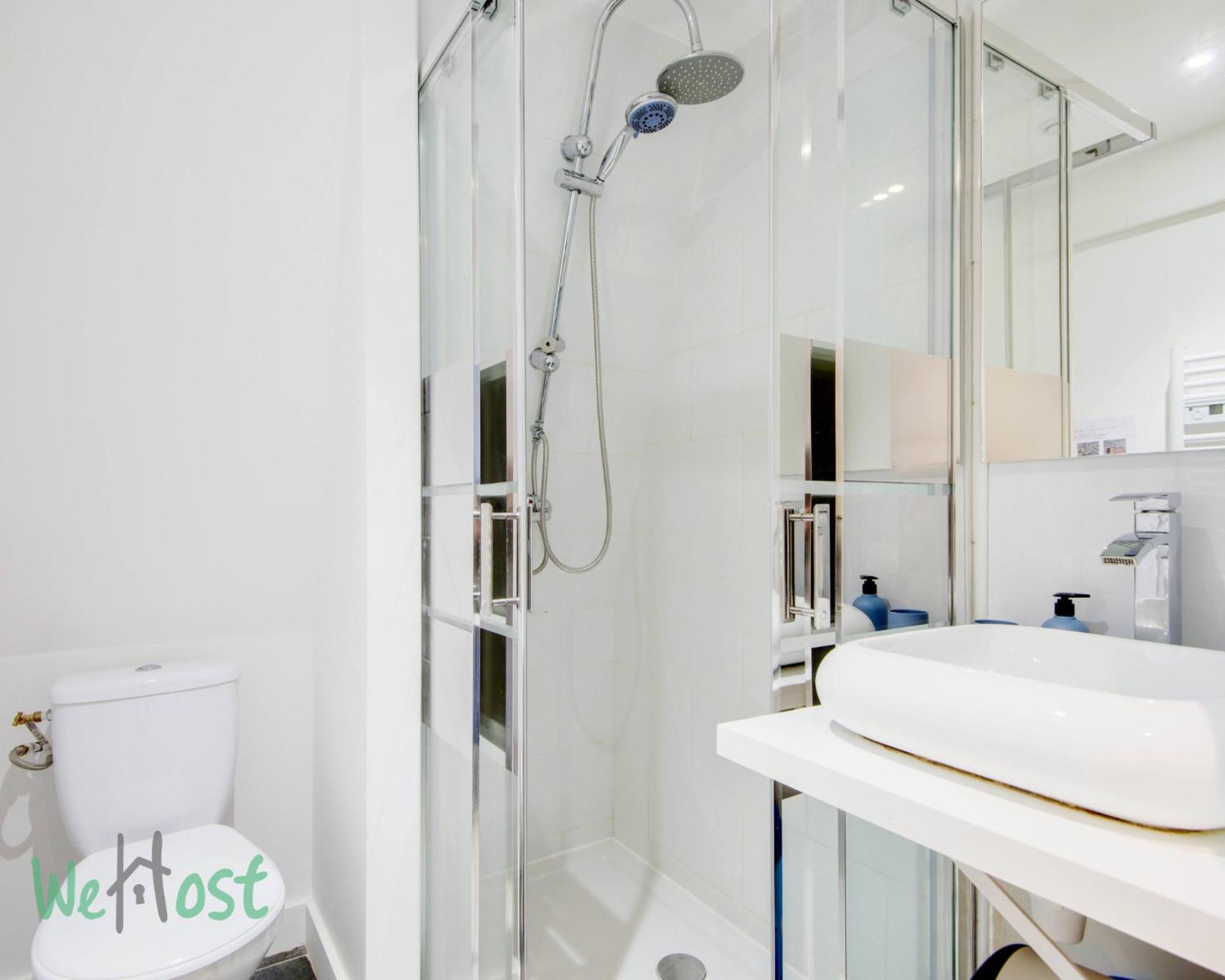 Jasmine-close To Station,grd Palais,zénith&center Appartement
